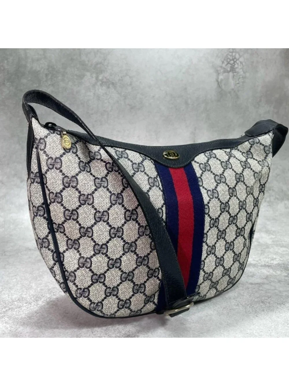 Gucci GG Sherry Line Shoulder Bag Navy Leather Logo